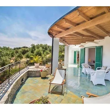 Charming Scarnera Villa Corsano (Apulia)