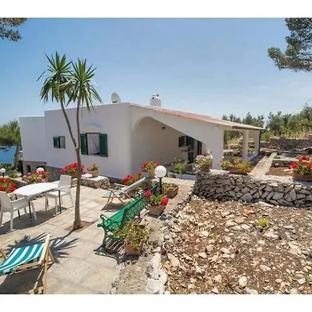 Charming Scarnera Villa